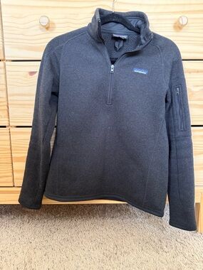 Patagonia Women's Black Half-Zip Fleece Pullover
